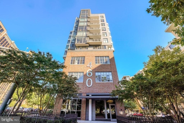 460 New York Nw - Photo 1