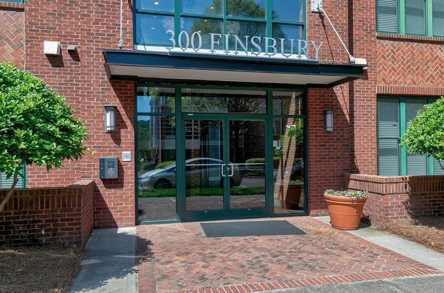 300 Finsbury Street - Photo 1