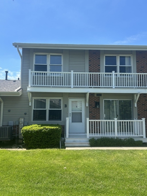 305 Northwestern Court - Photo 1