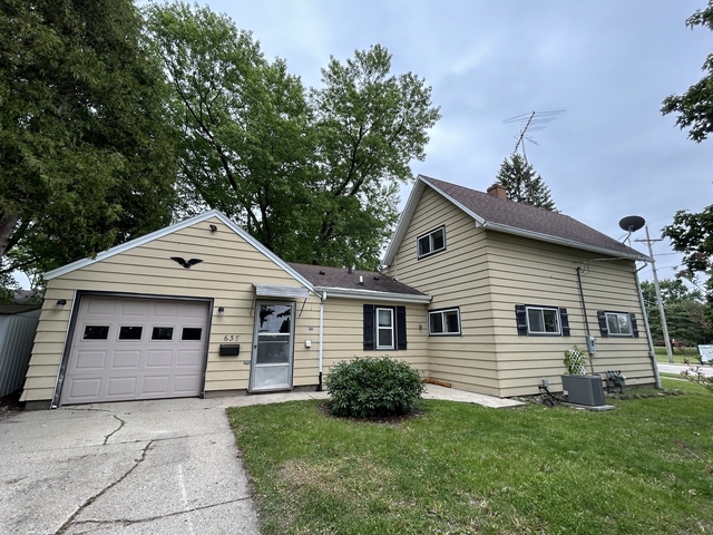 637 W Main Street - Photo 1