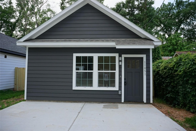 11847 Nelwood Street - Photo 1