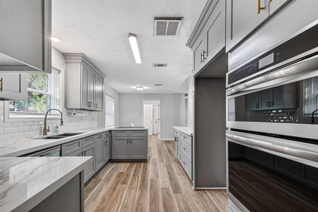 25503 Foxbriar Lane - Photo 1