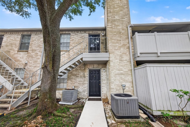 10725 Braes Bend Drive - Photo 1