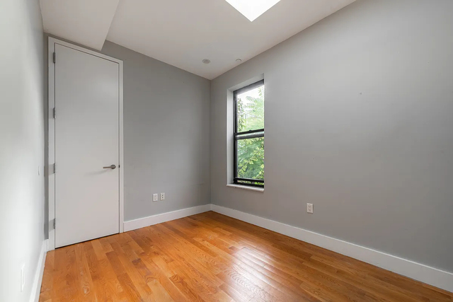 1102 Dekalb Avenue - Photo 1