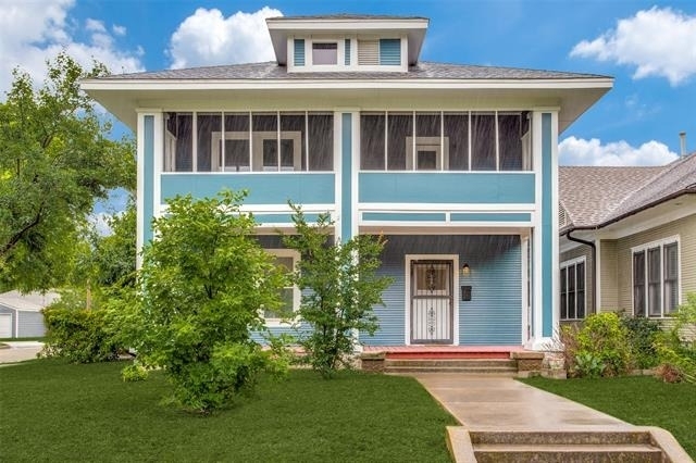738 Woodlawn Avenue - Photo 1