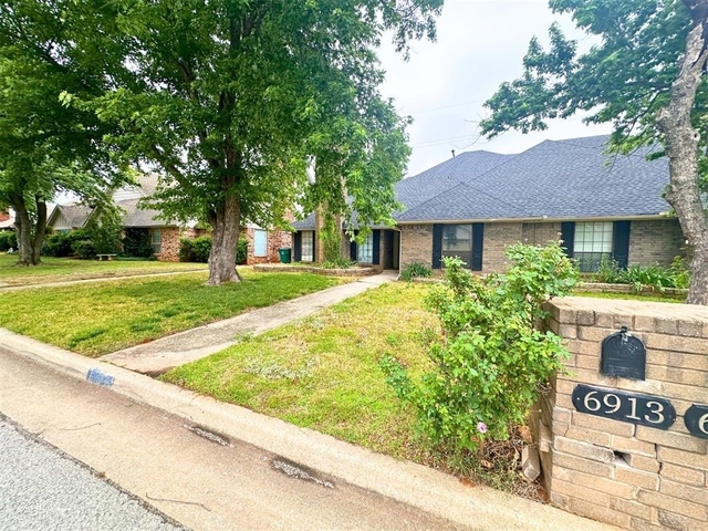 6913 N Spinnaker Lane - Photo 1