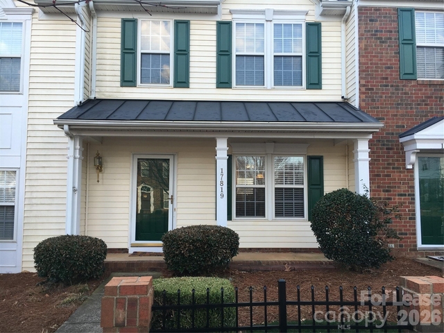 17819 Delmas Drive - Photo 1