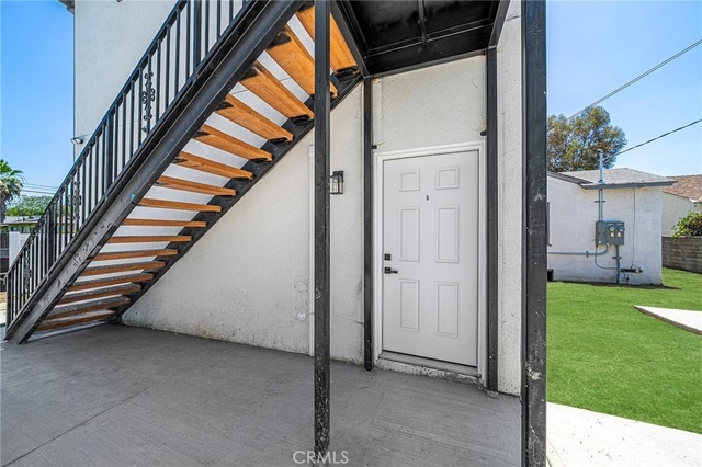 2425 Myrtle Avenue - Photo 1