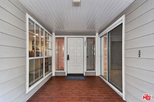 4346 Redwood Avenue - Photo 1
