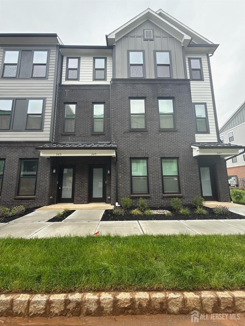 325 Sadie Circle - Photo 1