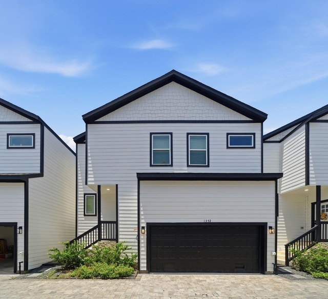 1352 W 24th Street - Photo 1