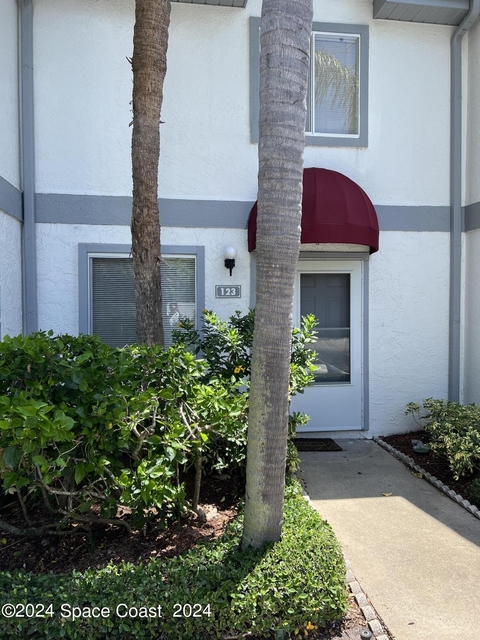 123 Seaport Boulevard - Photo 1
