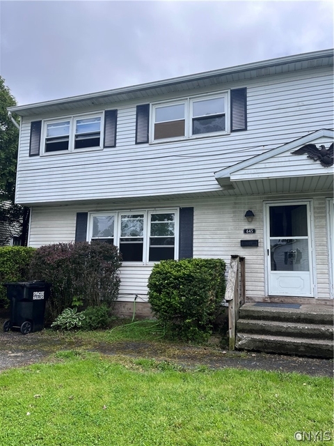 645 Sunflower Drive - Photo 1