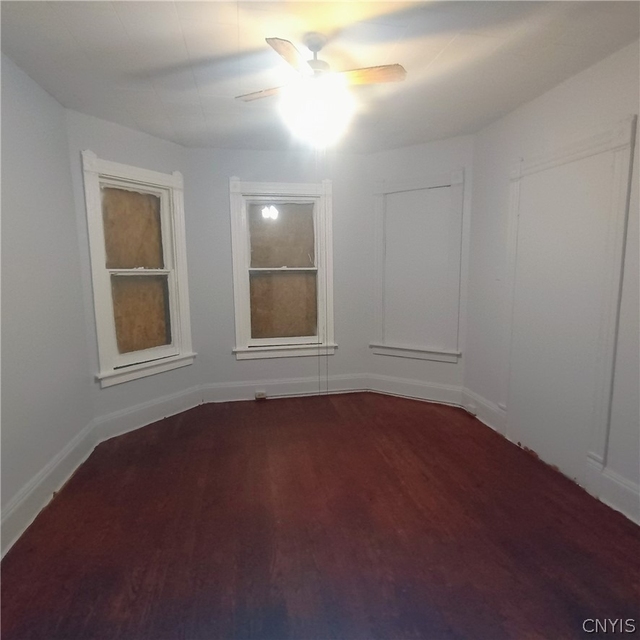 406 Union Place - Photo 1