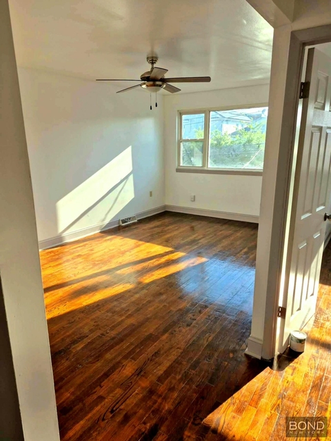 624 Underhill Avenue - Photo 1