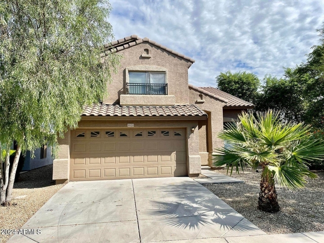 9820 W Pioneer Street - Photo 1