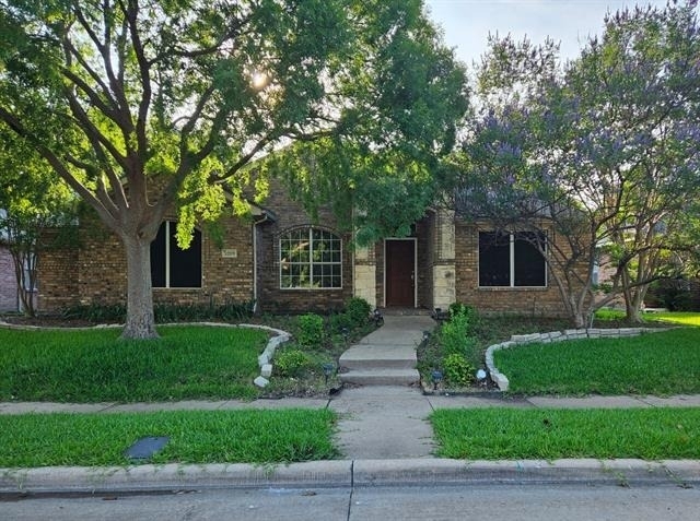 3209 Avery Lane - Photo 1