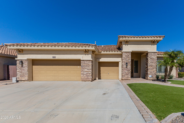 2324 W Blaylock Drive W - Photo 1