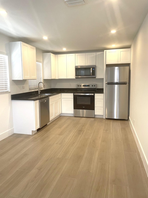 2104 Dock Street - Photo 1