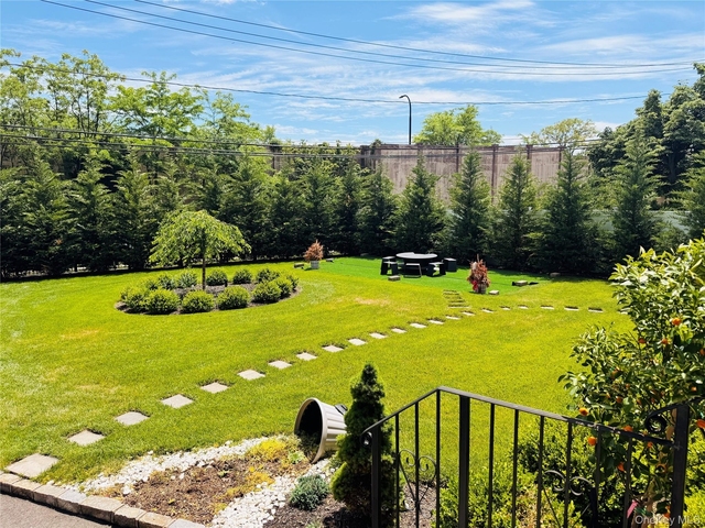 52 Miller Place - Photo 1