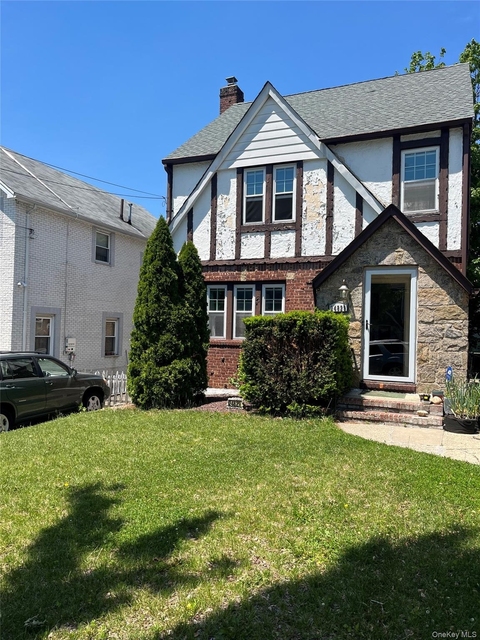 24829 Cambria Avenue - Photo 1