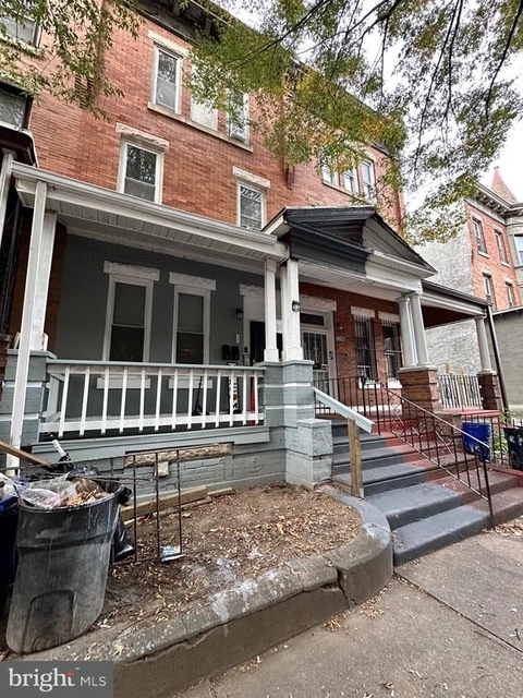 2258 N Park Avenue - Photo 1