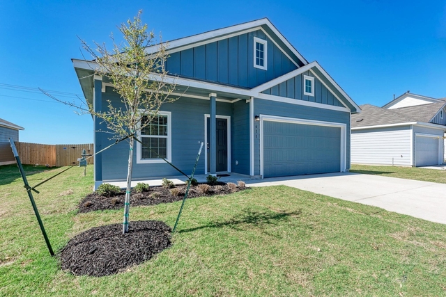 611 Halfmoon Dr - Photo 1