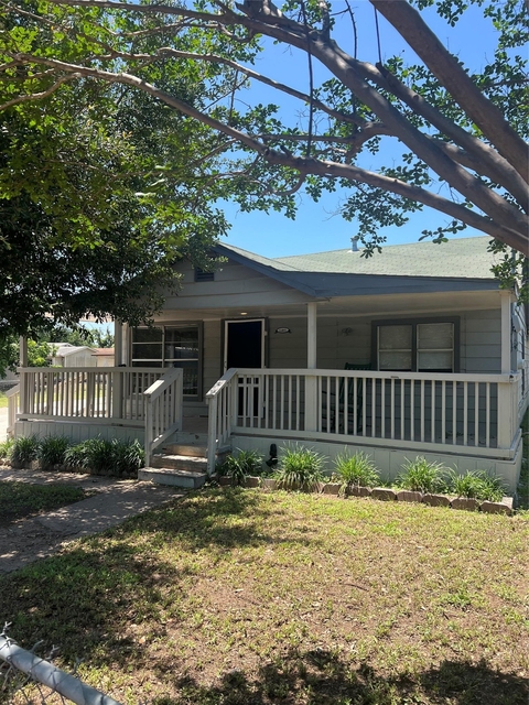 6405 Torres St - Photo 1