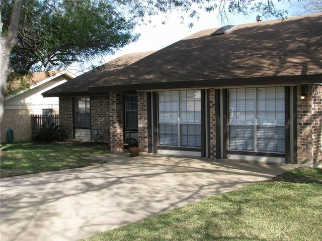 6509 Skycrest Dr - Photo 1