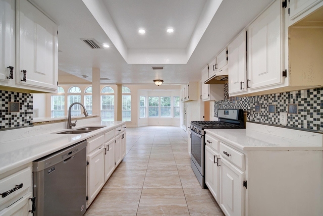 10509 Doering Ln - Photo 1