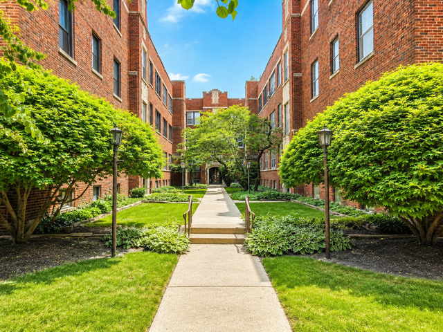 733 Hinman Avenue - Photo 1