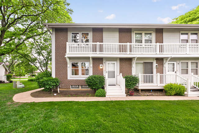 212 Amherst Court - Photo 1