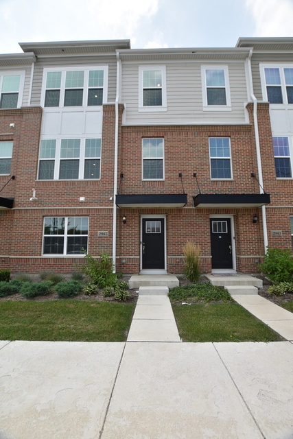 2945 Showplace Drive - Photo 1