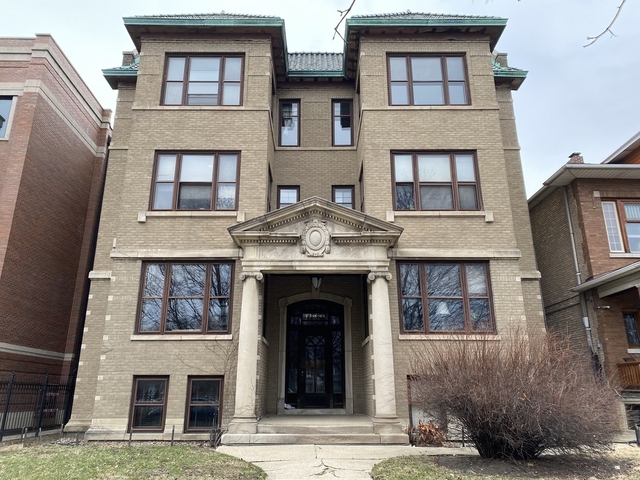 2548 W Logan Boulevard - Photo 1