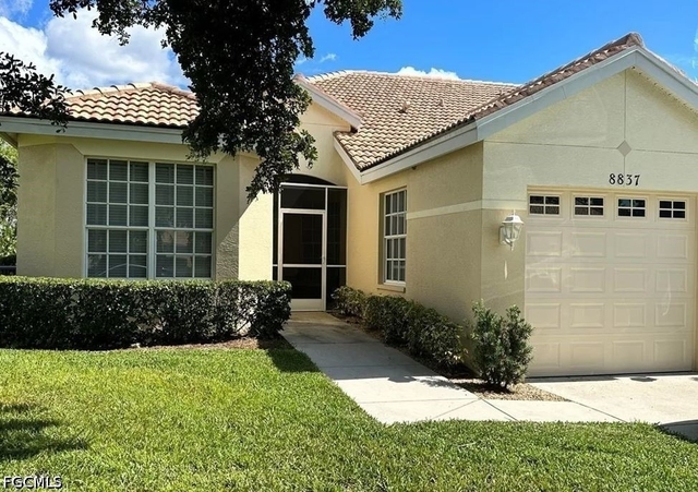 8837 E Bay Circle - Photo 1