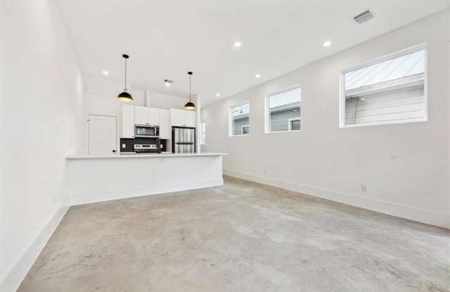 316 N Everton Street - Photo 1