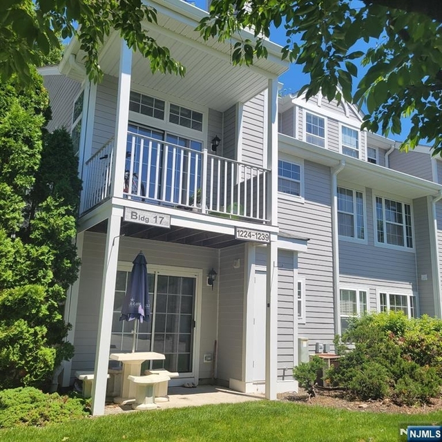 1234 Richmond - Photo 1