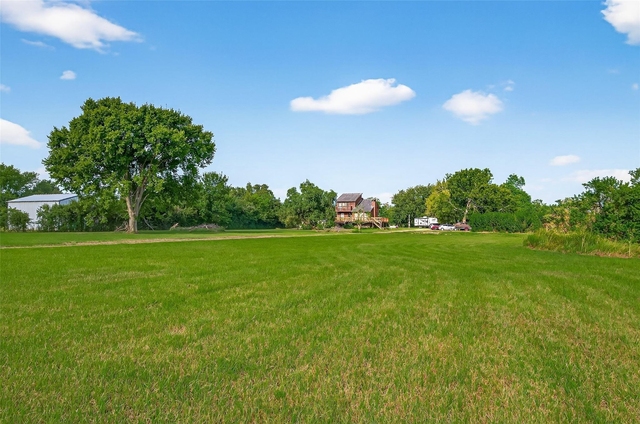 6250 N Mallard Drive - Photo 1