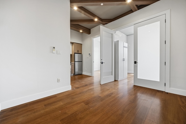 533 Park Place - Photo 1