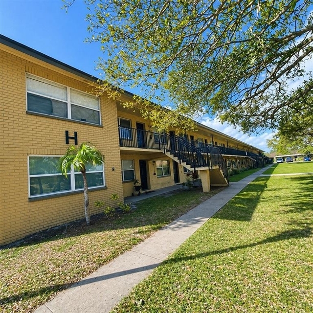2501 Harn Boulevard - Photo 1