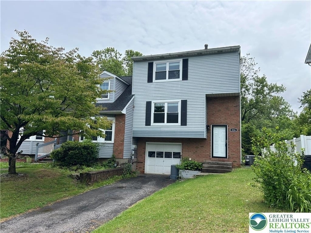 226 Vista Drive - Photo 1