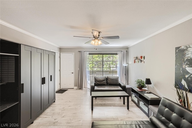 5146 S Jones Boulevard - Photo 1