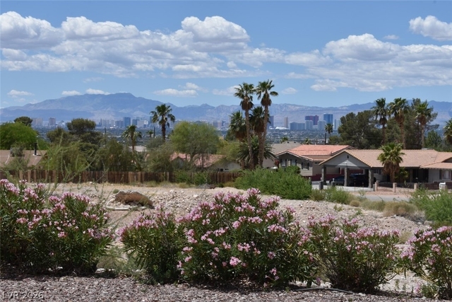 6889 Beverly Glen Avenue - Photo 1