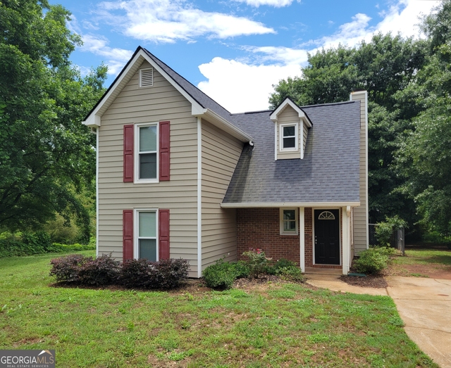 611 Leigh Court - Photo 1