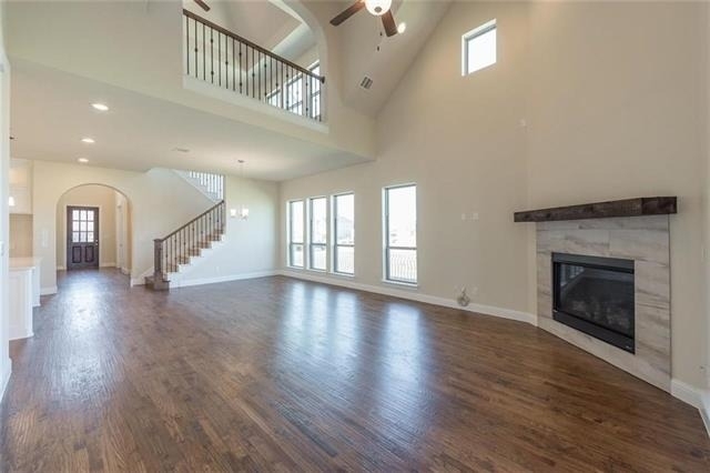 560 Thoroughbred Avenue - Photo 1