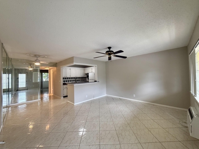 134 Sussex G - Photo 1