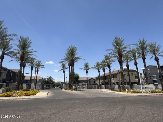 2401 E Rio Salado Parkway - Photo 1