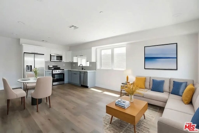 1724 Menlo Avenue - Photo 1