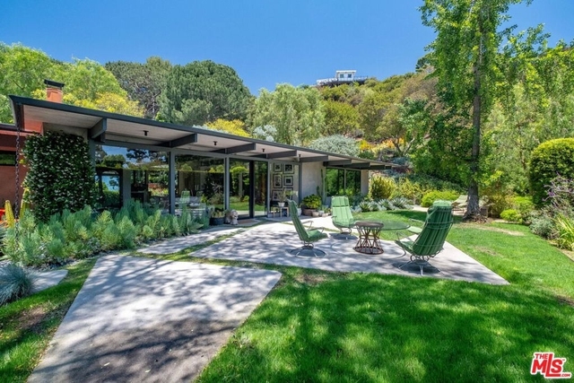 8967 Wonderland Park Avenue - Photo 1