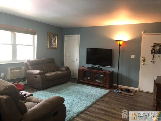 289 Main Street - Photo 1